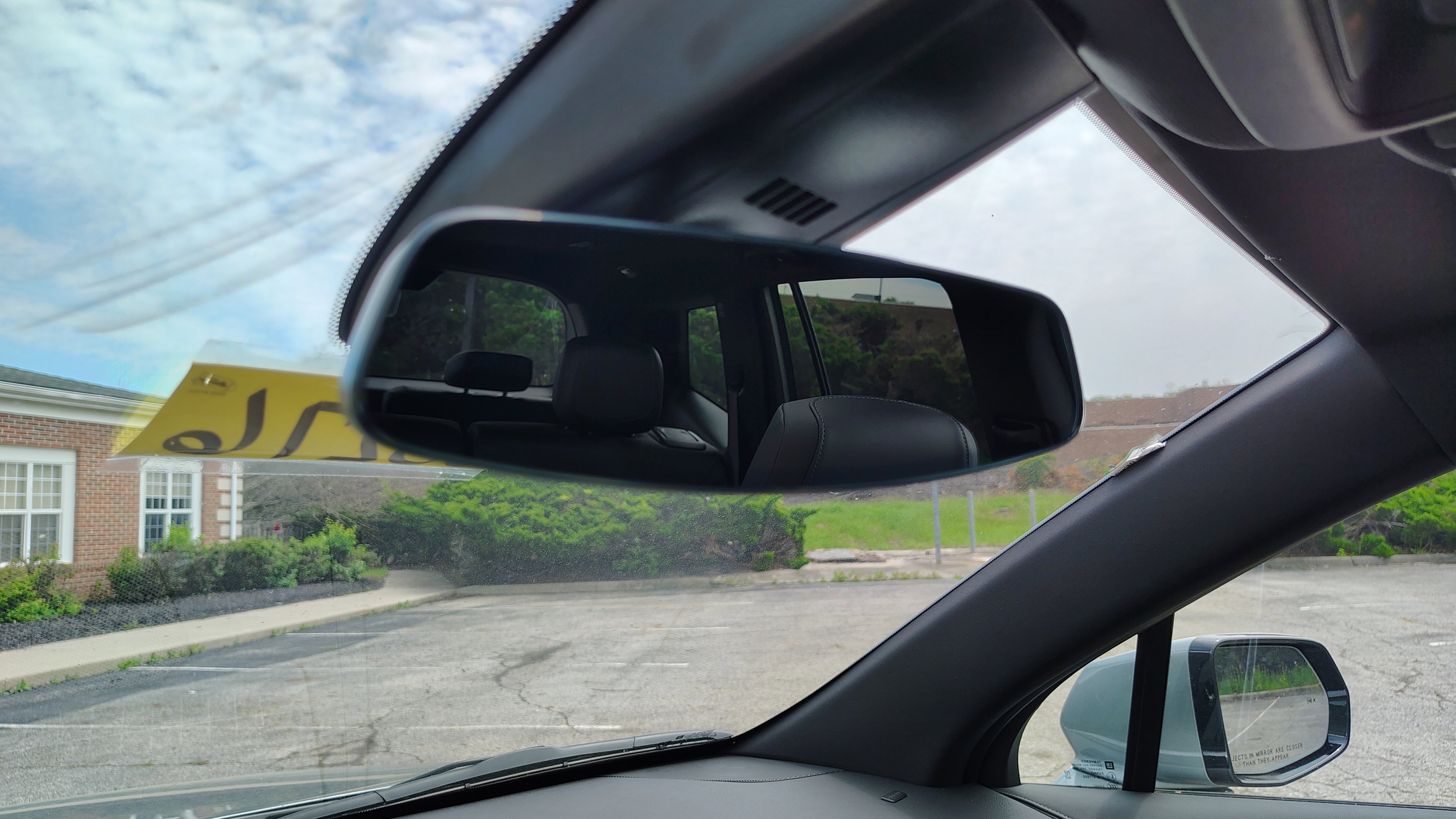 New 2025 Cadillac XT6 Luxury image 32