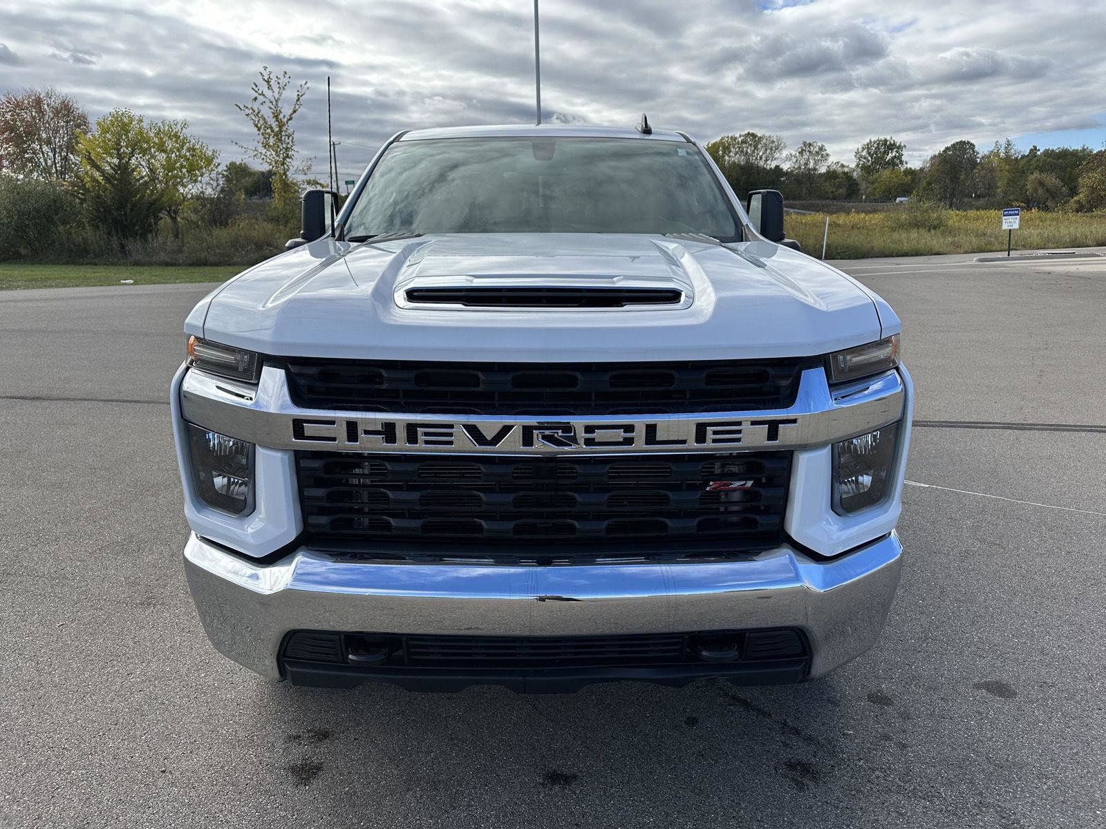 Used 2023 Chevrolet Silverado 2500 LT image 11