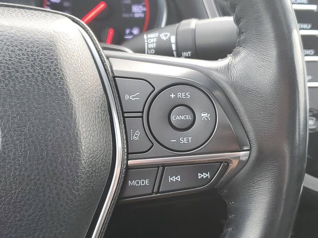 Used 2020 Toyota Camry XSE image 13