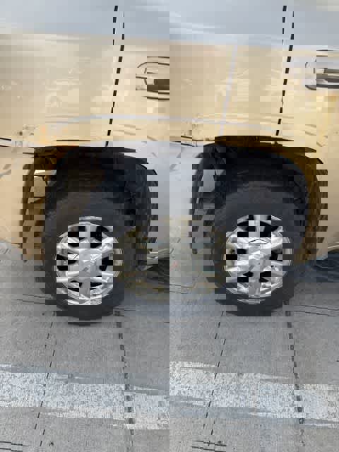 Used 2005 GMC Envoy SLT image 5