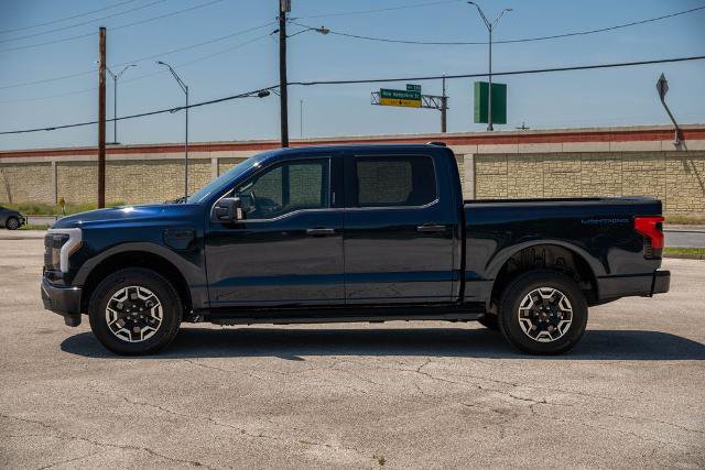 Certified 2023 Ford F150 Lightning XLT AWD/4WD image 5