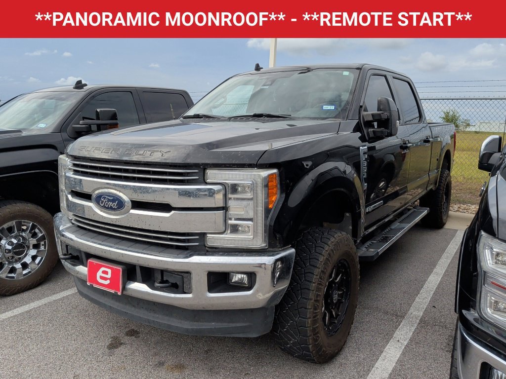 Used 2019 Ford F350 Lariat w/ Lariat Ultimate Package AWD/4WD image 3