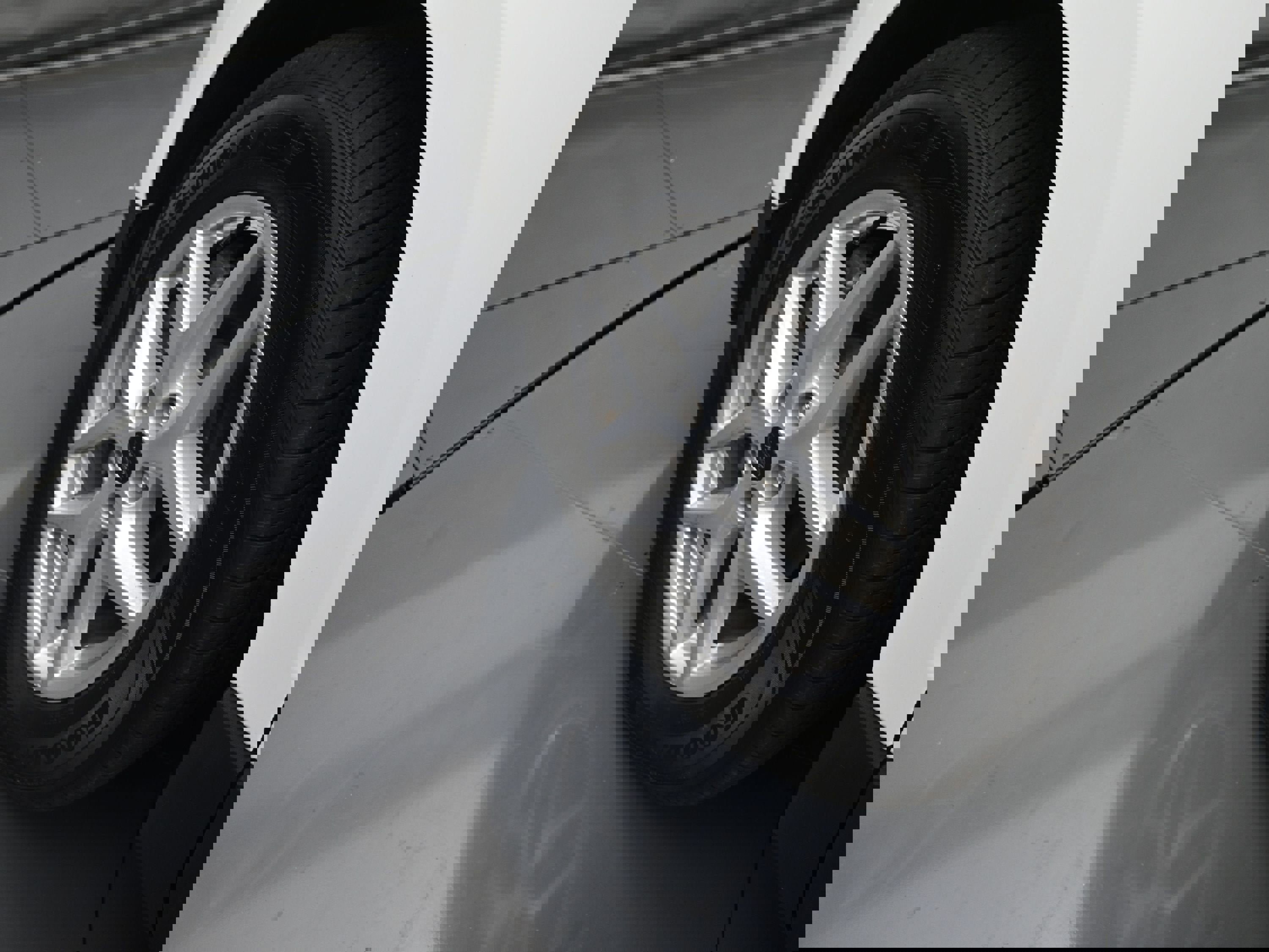 Used 2023 Ford Edge SEL image 27