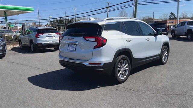 Certified 2022 GMC Terrain SLT image 8