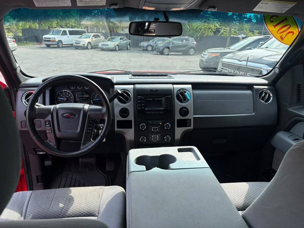 Used 2013 Ford F150 XLT w/ XLT Chrome Pkg RWD image 12