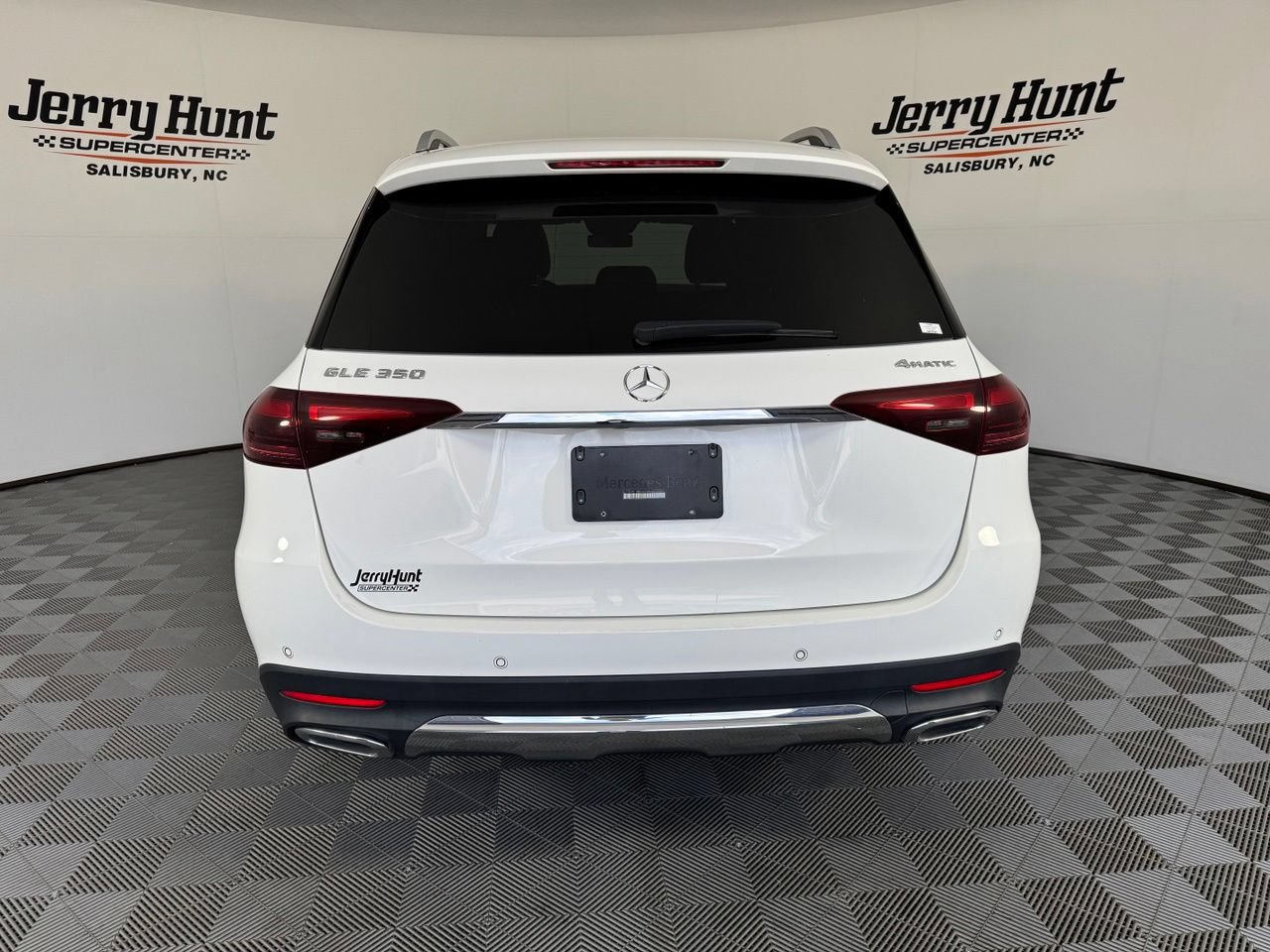 Used 2024 Mercedes-Benz GLE 350 4MATIC image 7