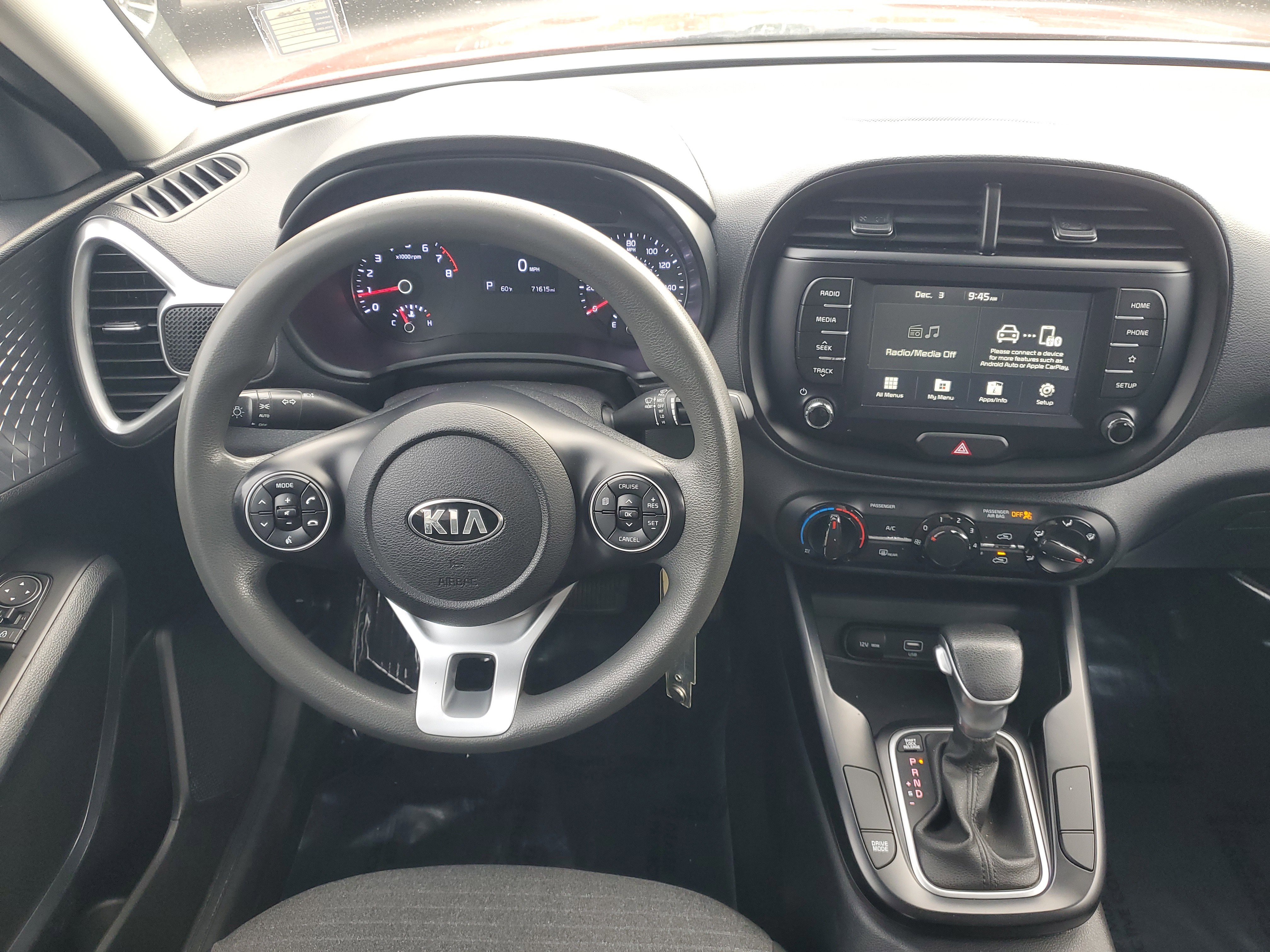 Certified 2021 Kia Soul S image 19