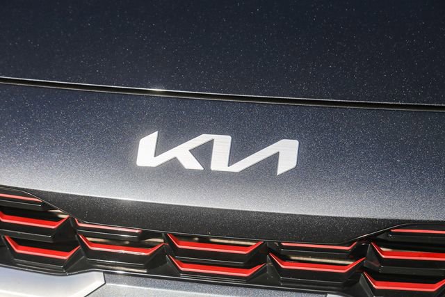 Used 2023 Kia Forte GT-Line w/ GT-Line Premium Package image 7