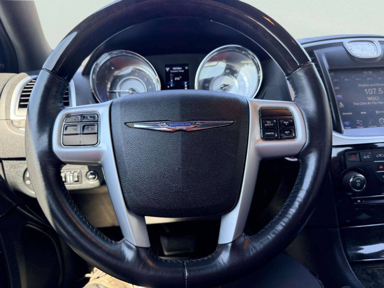 Used 2014 Chrysler 300 C w/ Light Group AWD/4WD image 28