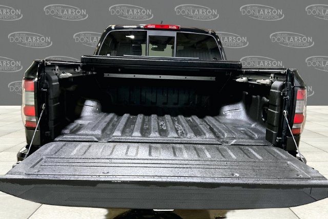 Used 2022 Nissan Frontier PRO-4X AWD/4WD image 11