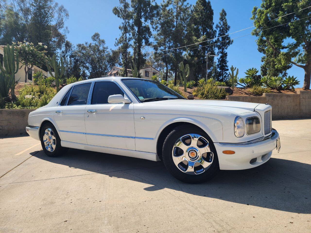 Used 2001 Bentley Arnage Red Label RWD image 2