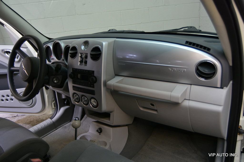 Used 2006 Chrysler PT Cruiser Touring image 12