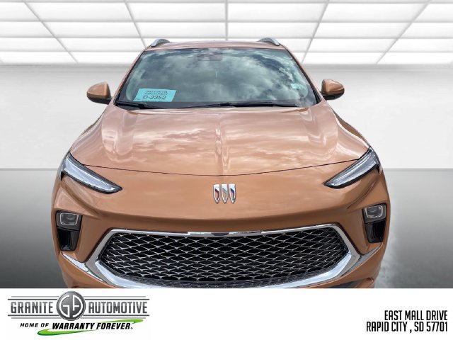 Used 2026 Buick Encore GX Avenir w/ Avenir Convenience Package FWD image 9