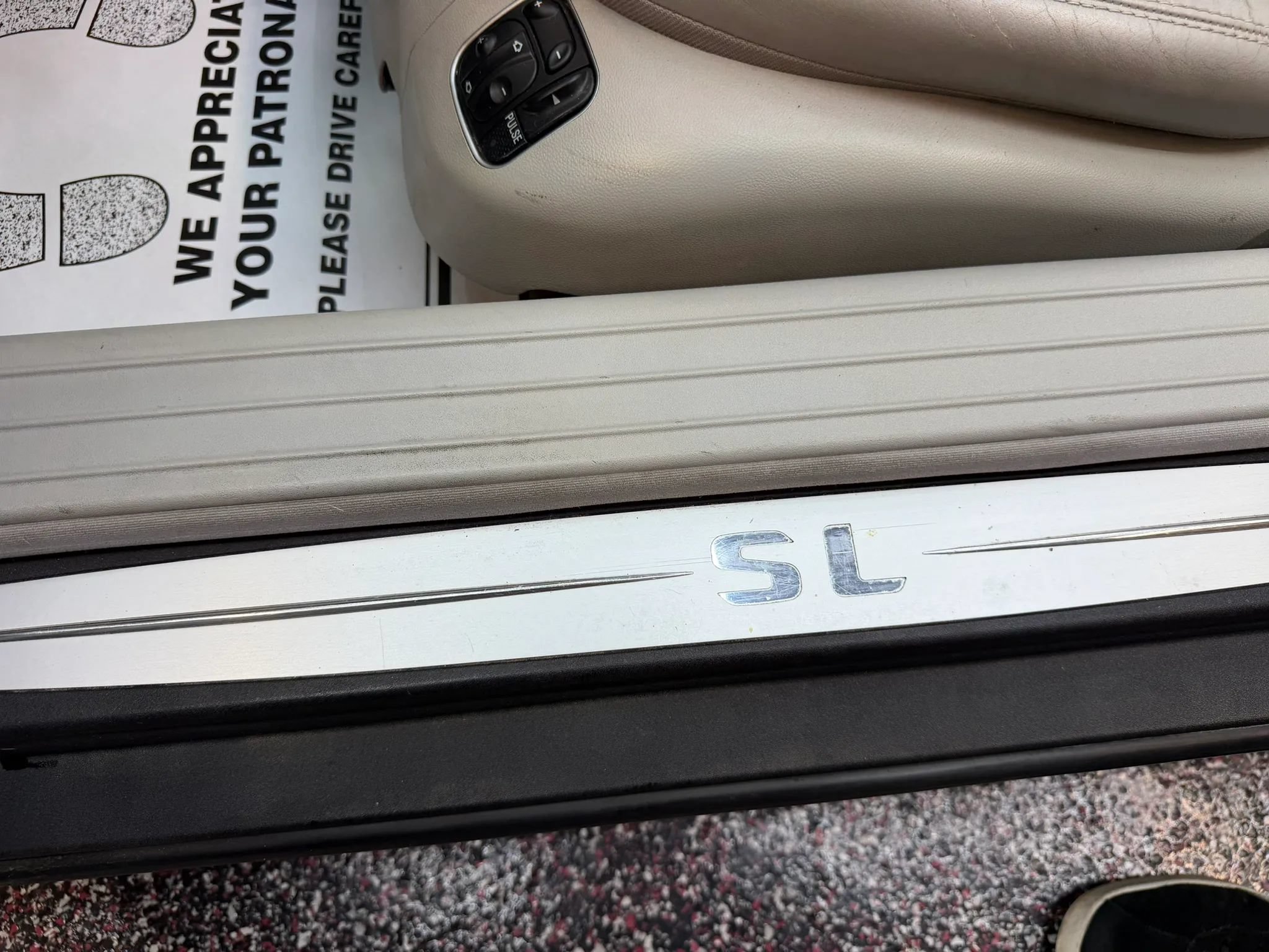Used 2005 Mercedes-Benz SL 500 image 21