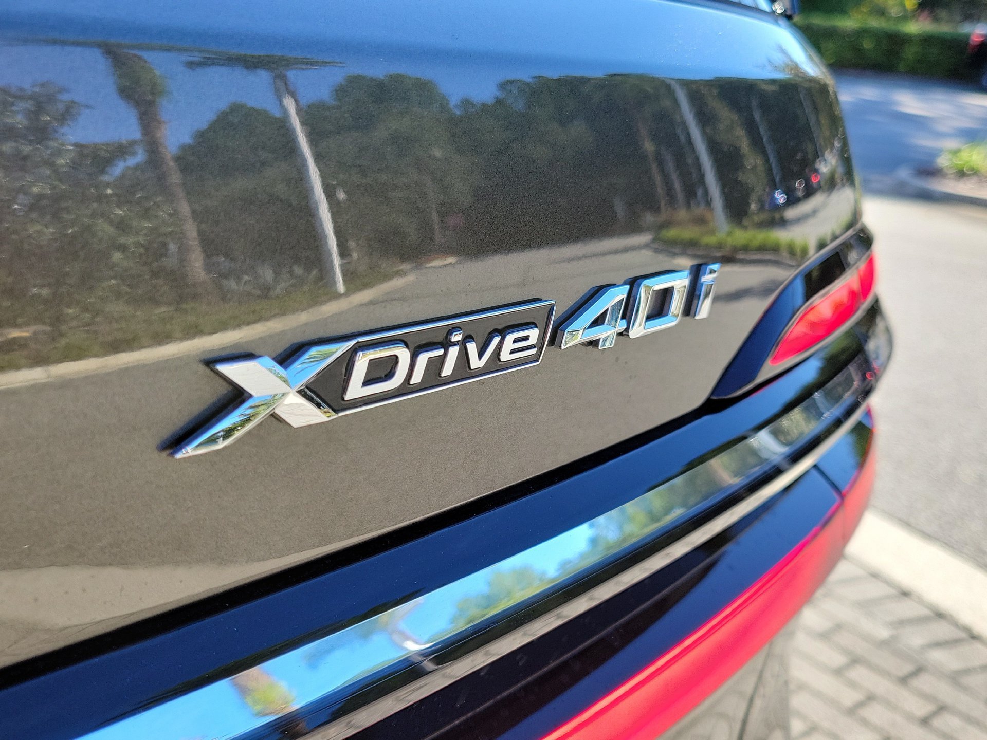 Used 2024 BMW X7 xDrive40i w/ M Sport Package AWD/4WD image 13