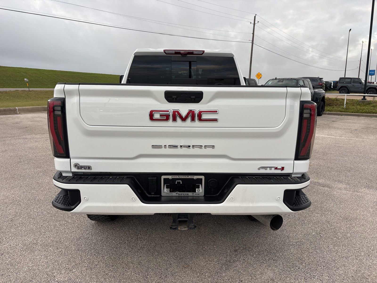 Used 2026 GMC Sierra 2500 AT4 w/ AT4 Premium Plus Package image 5