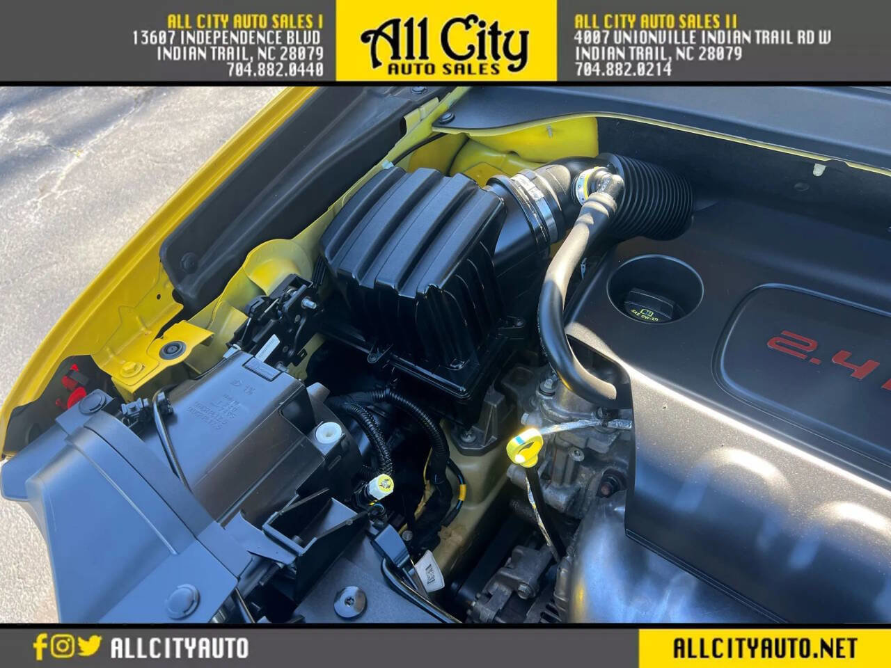 Used 2015 Jeep Renegade Latitude w/ Popular Equipment Group image 37