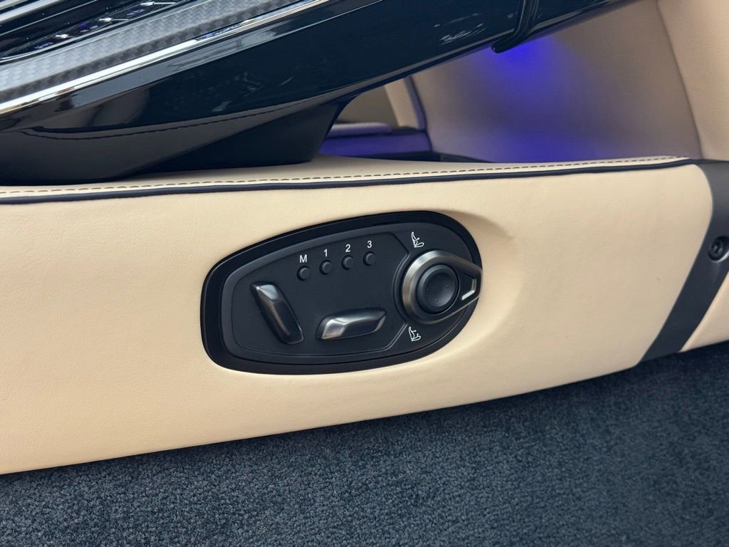 New 2026 Aston Martin V8 Vantage Roadster image 27