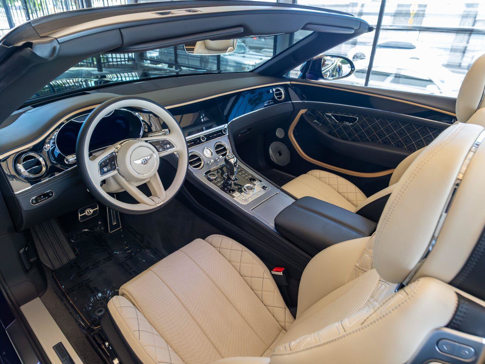 Used 2024 Bentley Continental GT Mulliner AWD/4WD image 21