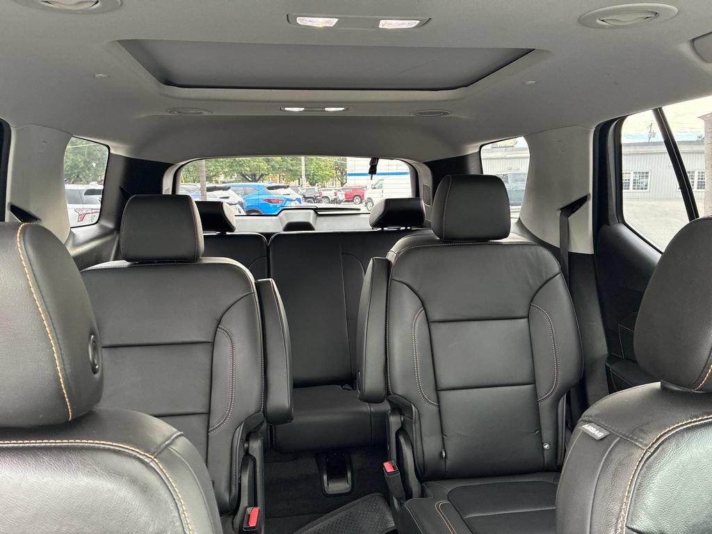 Used 2020 Chevrolet Traverse LT w/ LT Premium Package AWD/4WD image 39