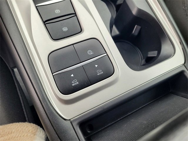 Used 2022 Ford Explorer XLT image 24