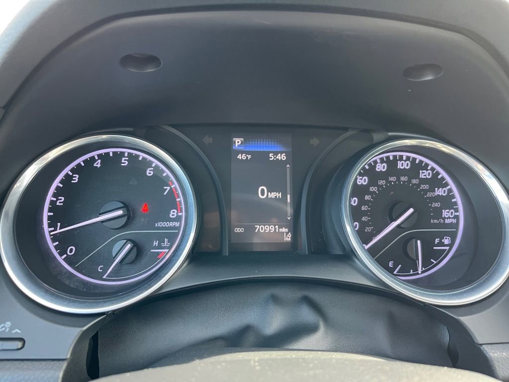 Used 2020 Toyota Camry SE image 14