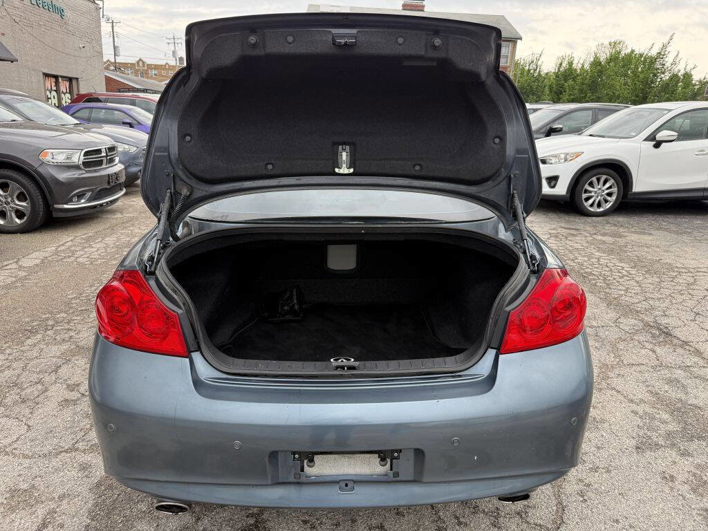 Used 2010 INFINITI G37 Journey w/ Premium Pkg image 8