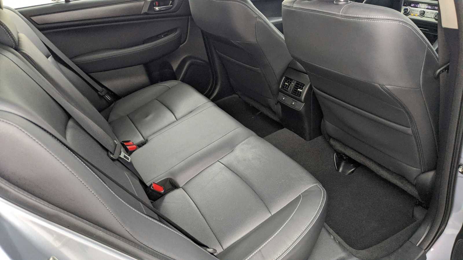 Used 2017 Subaru Legacy 3.6R Limited image 26