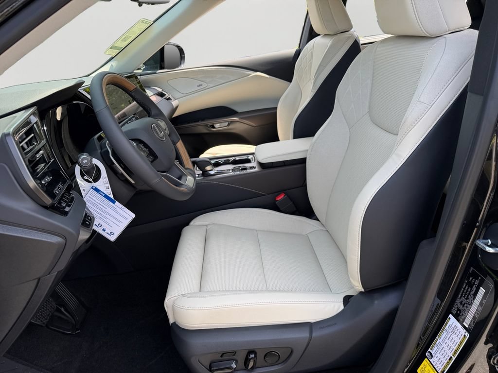 New 2026 Lexus RX 350 AWD image 12