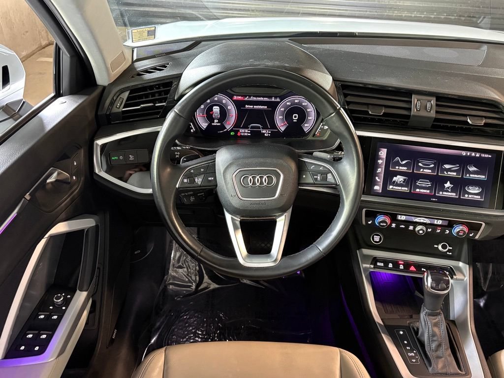 Used 2022 Audi Q3 2.0T Premium Plus w/ Premium Plus Package AWD/4WD image 16