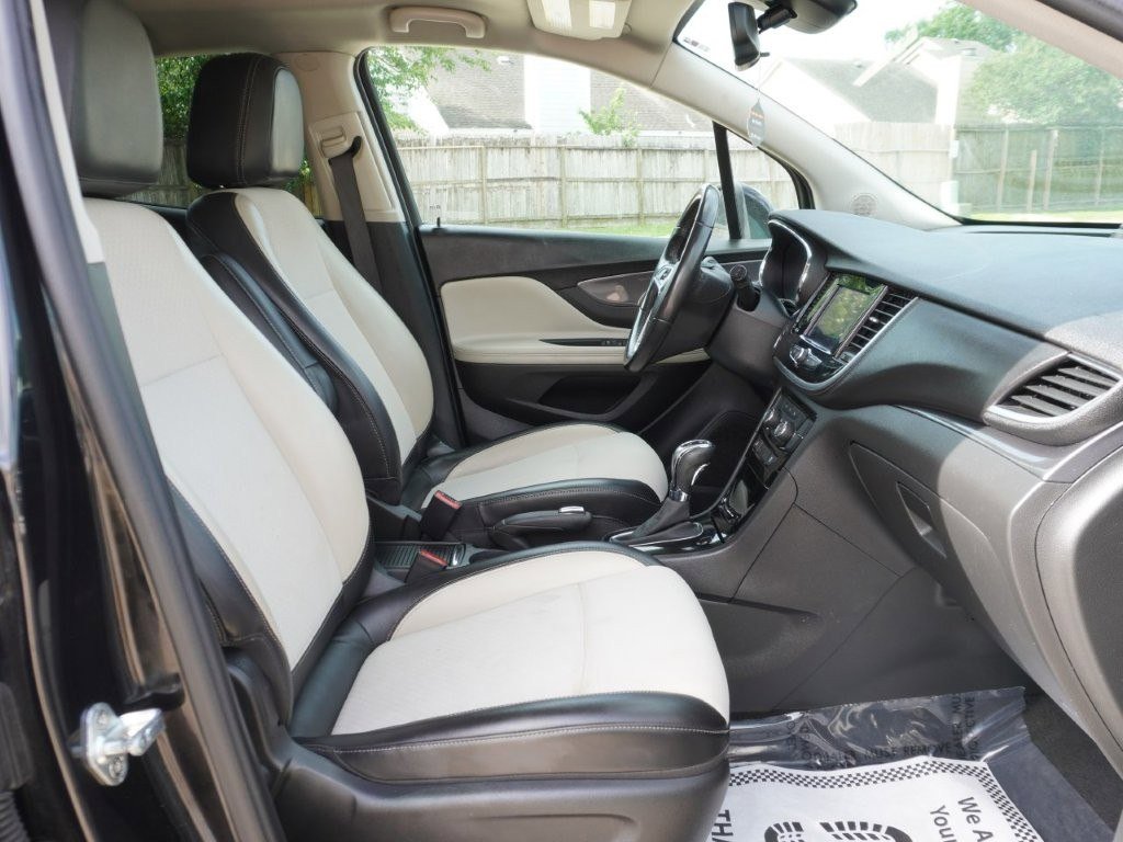 Used 2021 Buick Encore Preferred image 7