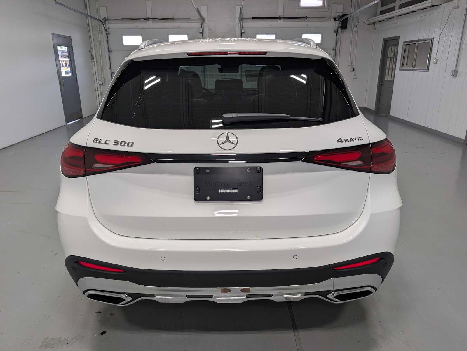 New 2027 Mercedes-Benz GLC 300 4MATIC image 8