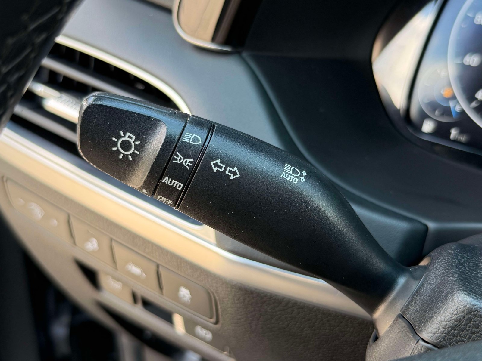 Used 2020 Hyundai Palisade Limited AWD/4WD image 16