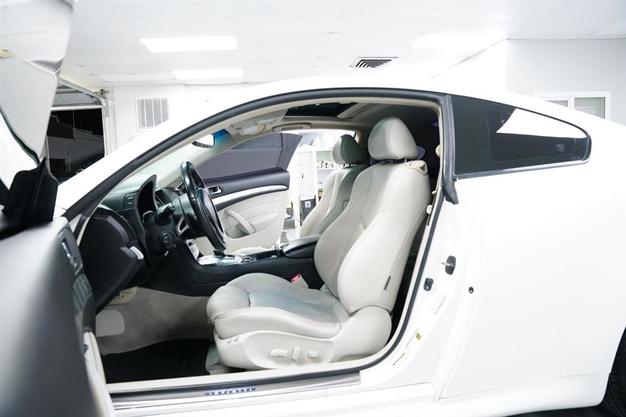 Used 2015 INFINITI Q60 Journey w/ Premium Package RWD image 11