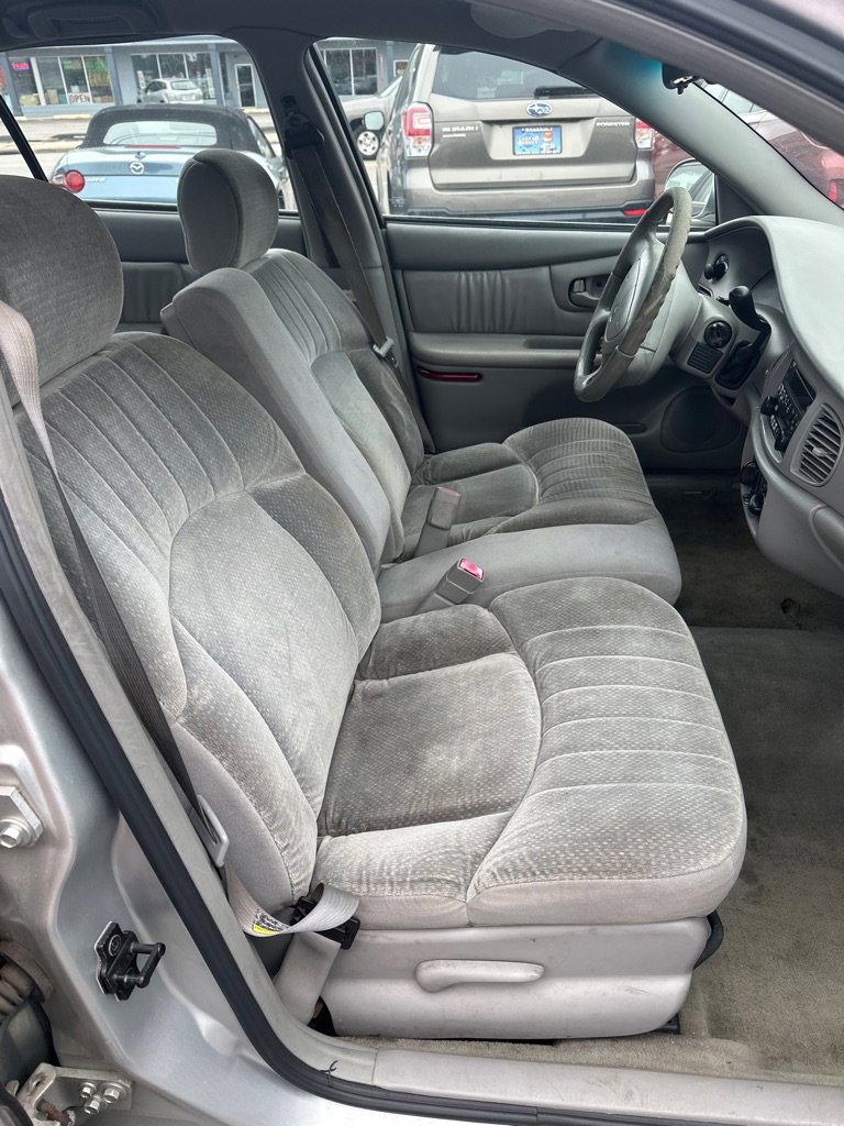 Used 2004 Buick Century Custom FWD image 18