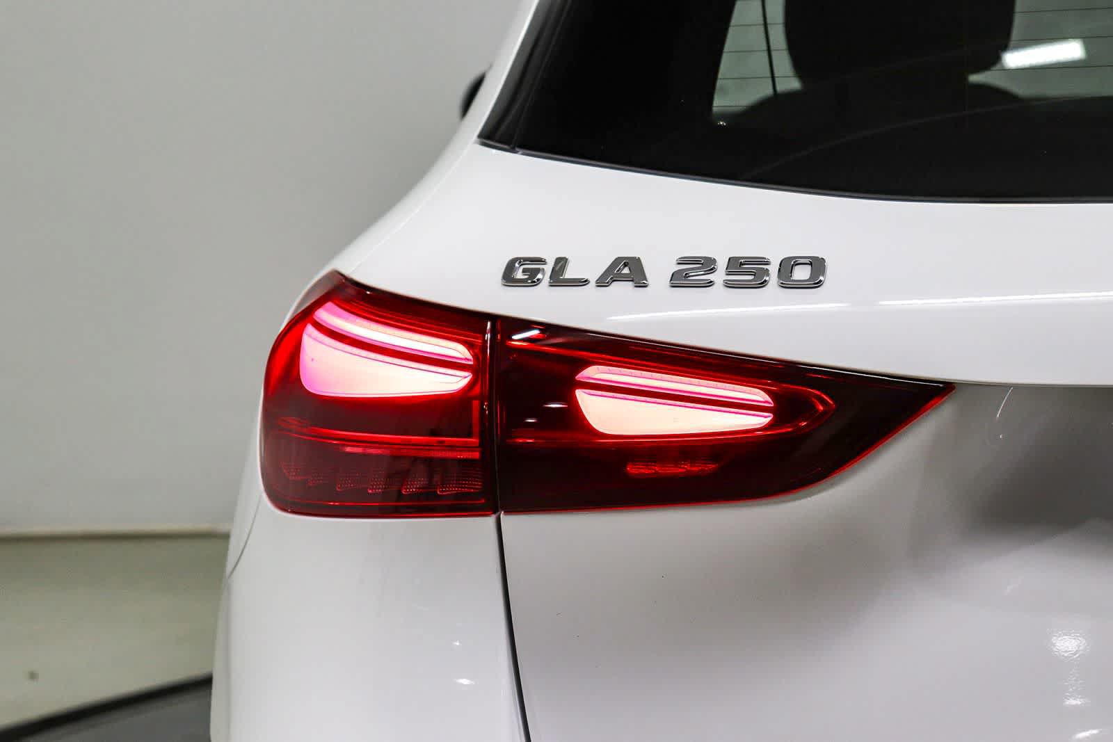 Certified 2024 Mercedes-Benz GLA 250 image 11