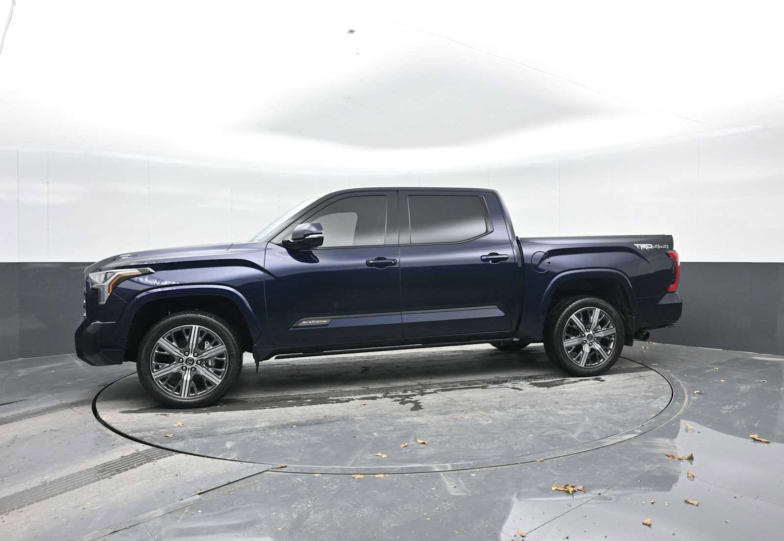 Used 2023 Toyota Tundra Platinum image 4