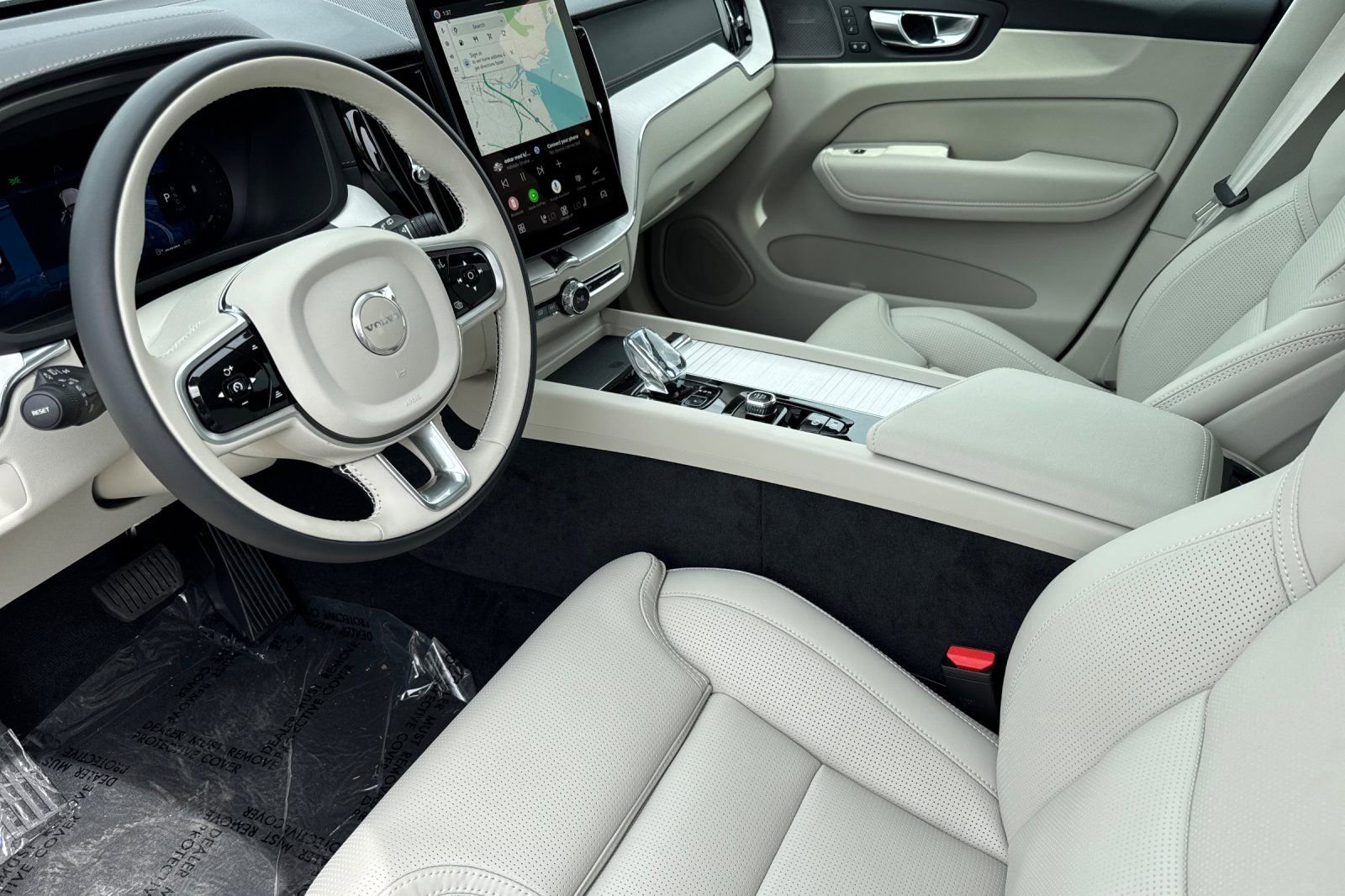 New 2026 Volvo XC60 B5 Ultra w/ Protection Package Premier image 13