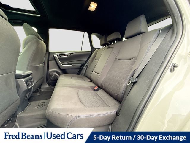 Used 2022 Toyota RAV4 SE w/ Convenience Package image 27