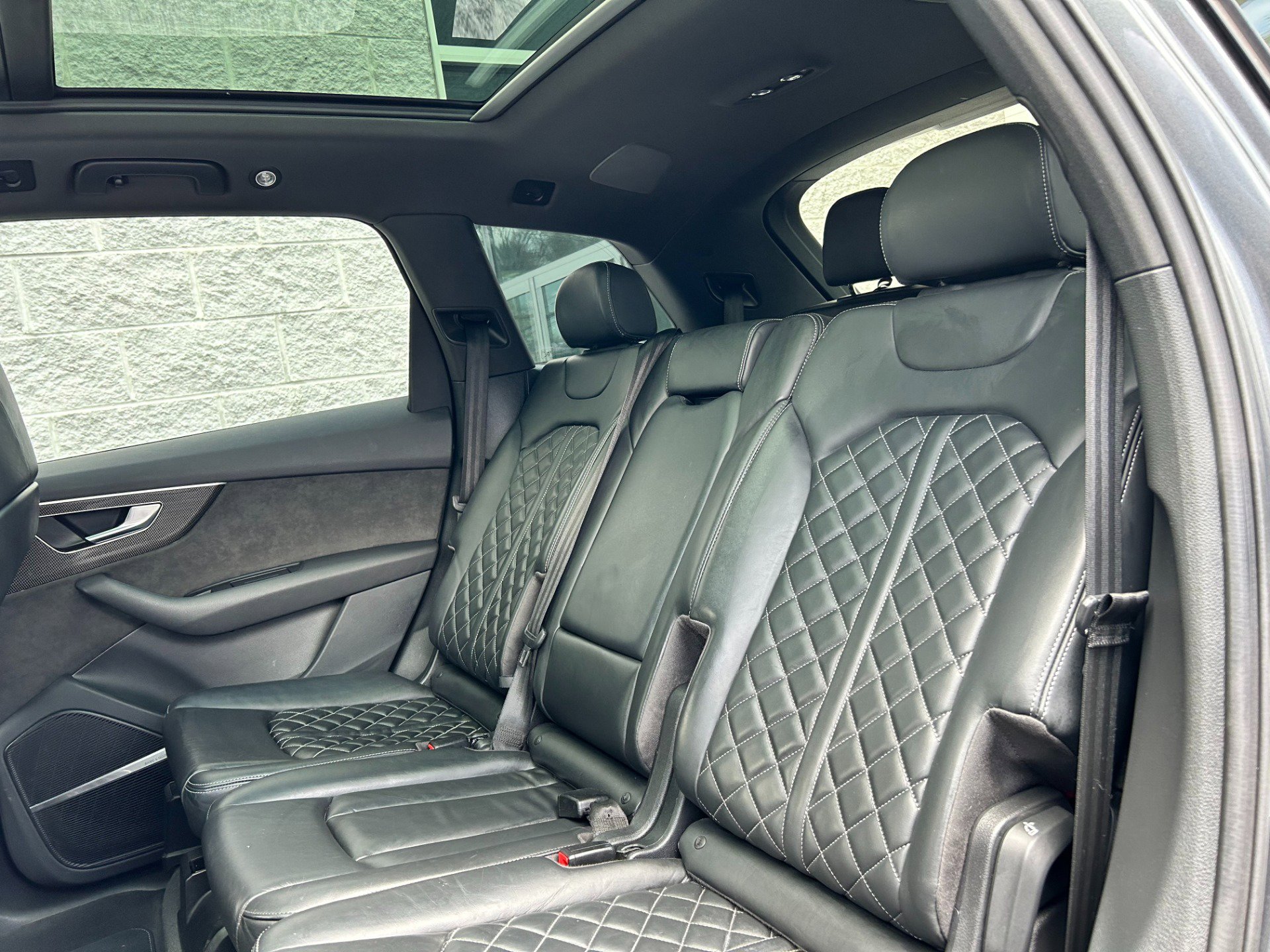 Used 2021 Audi SQ7 Premium Plus w/ Driver Assistance Package image 37