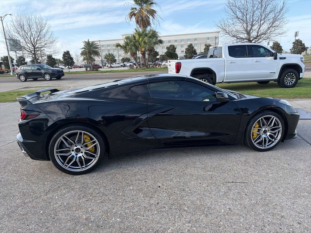 Used 2020 Chevrolet Corvette Stingray Preferred Cpe w/ 2LT Preferred Equipment Group image 4