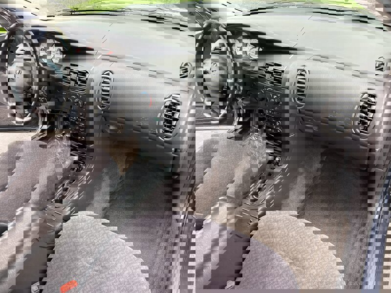 Used 2000 Dodge Intrepid image 36