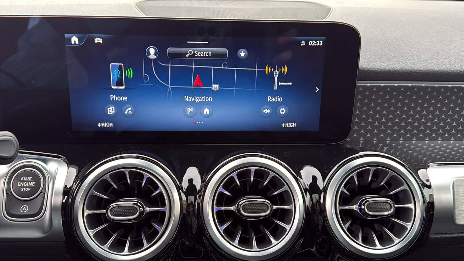 Used 2025 Mercedes-Benz GLB 250 4MATIC image 20