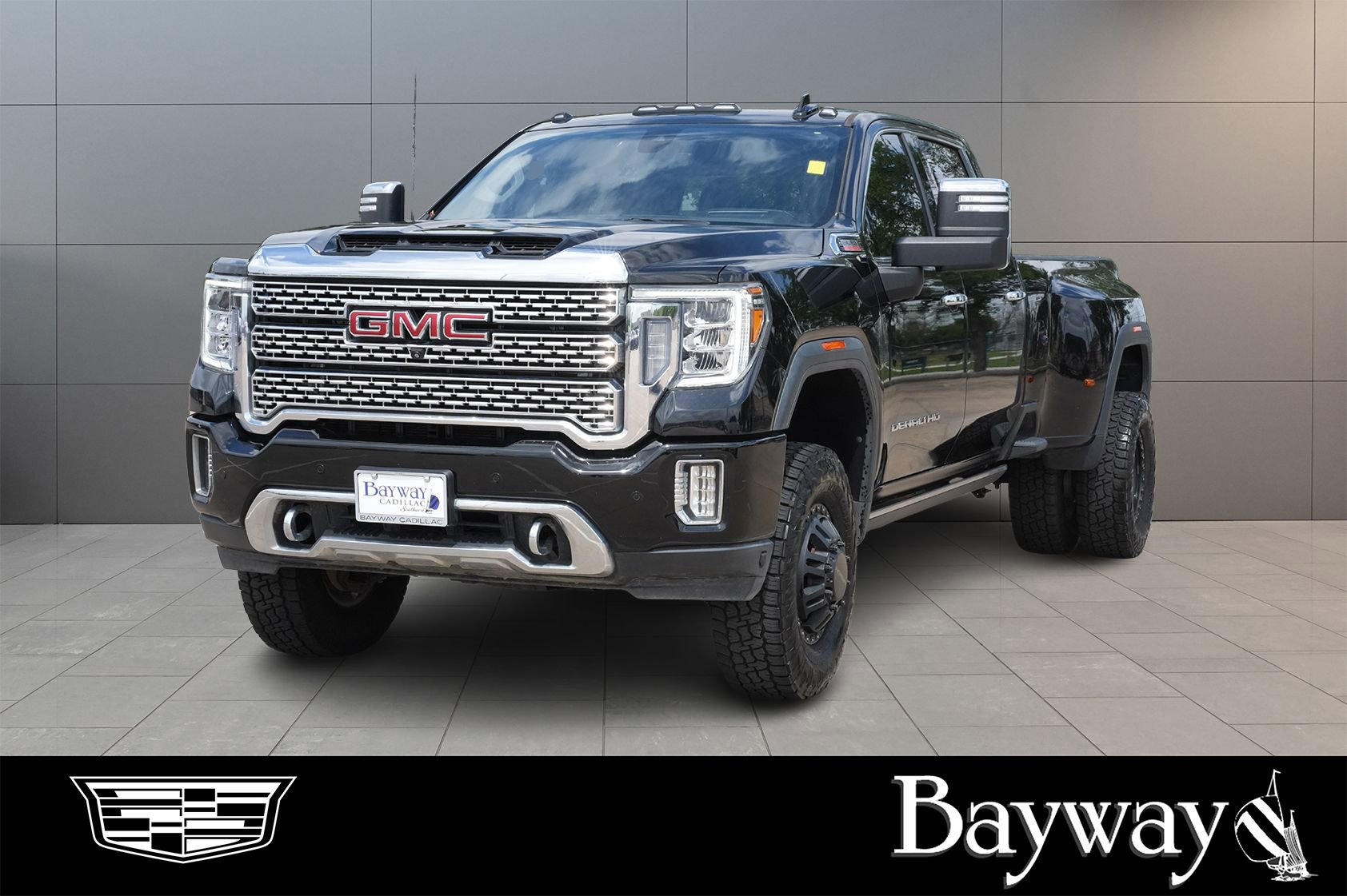 Used 2022 GMC Sierra 3500 Denali w/ Denali Ultimate Package image 1