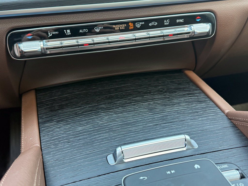 Used 2026 Mercedes-Benz GLS 450 4MATIC image 34