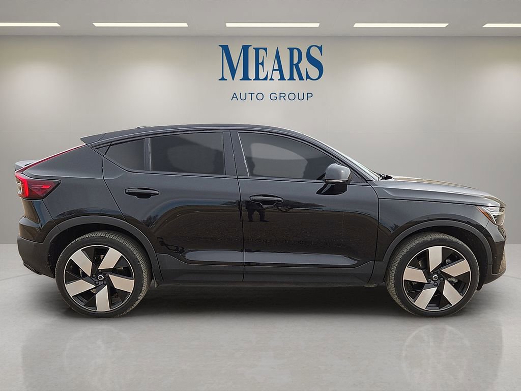 Used 2023 Volvo C40 P8 Recharge Ultimate image 7