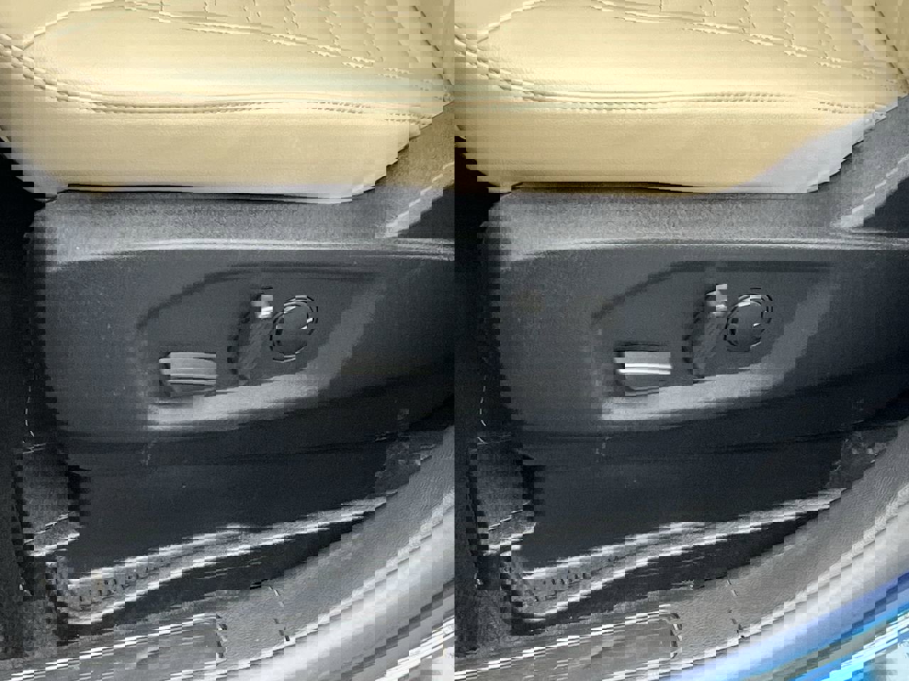 Used 2020 Ford Edge SEL image 10