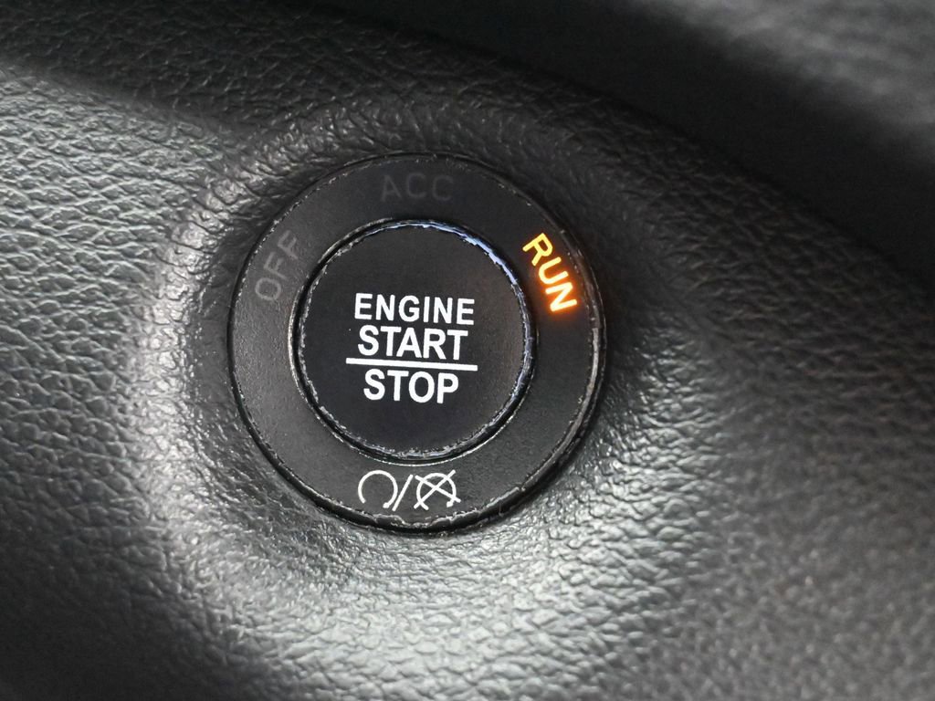 Used 2022 Jeep Cherokee Latitude Lux image 32