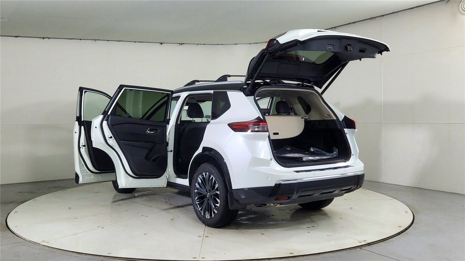 New 2026 Nissan Rogue Platinum w/ Platinum Premium Package image 11