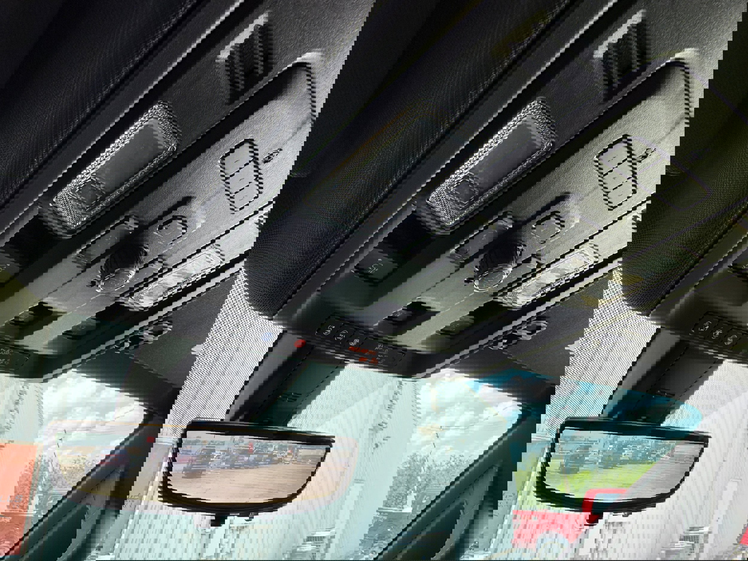 Used 2021 Chevrolet Tahoe High Country w/ Premium Package image 31